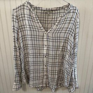 Calvin Klein White/Black Plaid Button Down Shirt (Size L)
